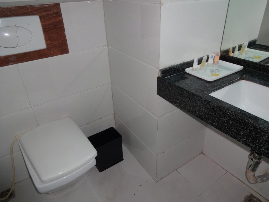 Sheetal International Rain Basera Raipur (Chhattisgarh) Phòng bức ảnh